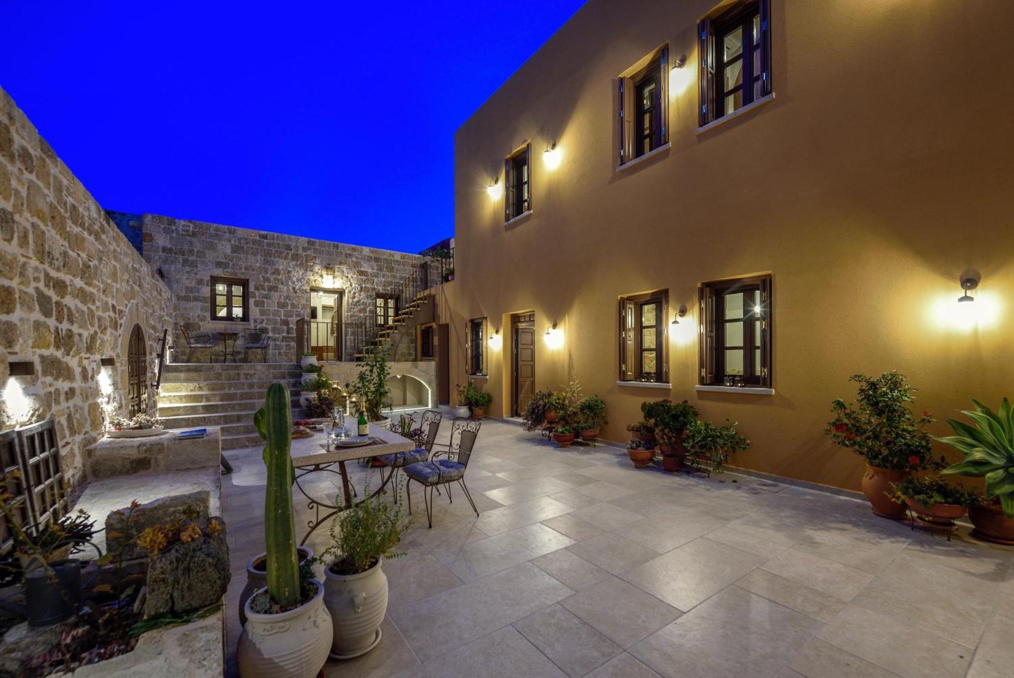 Spanish Knights Inn Rhodes City Extérieur photo