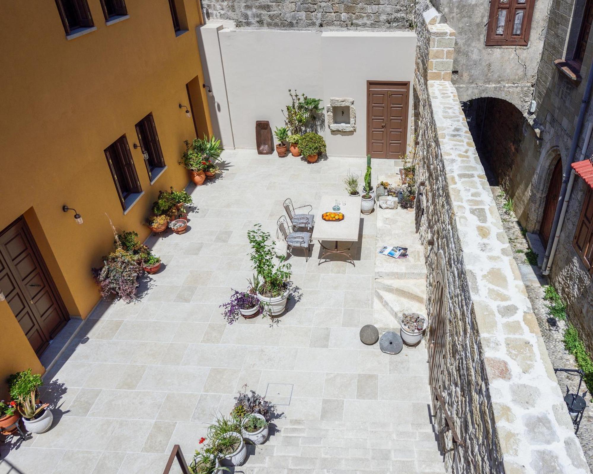 Spanish Knights Inn Rhodes City Extérieur photo